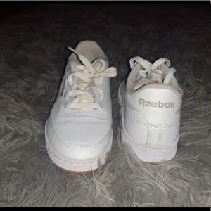 REEBOK WOMANS SHOE